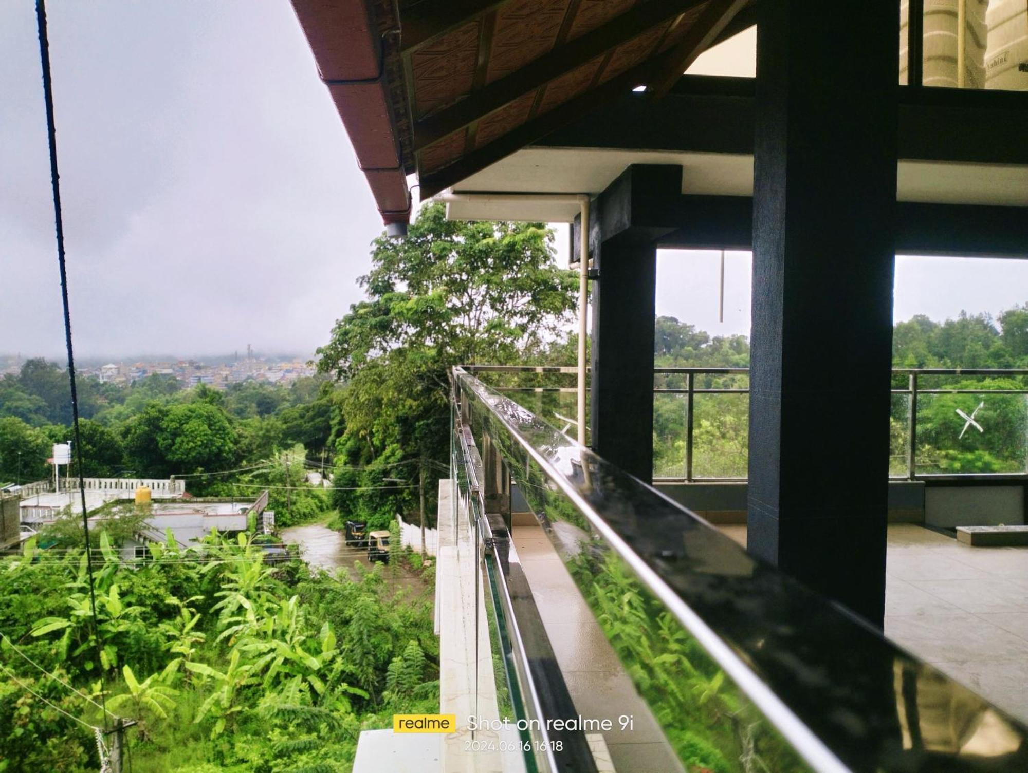 Valley Vista Villa Madikeri Coorg מראה חיצוני תמונה