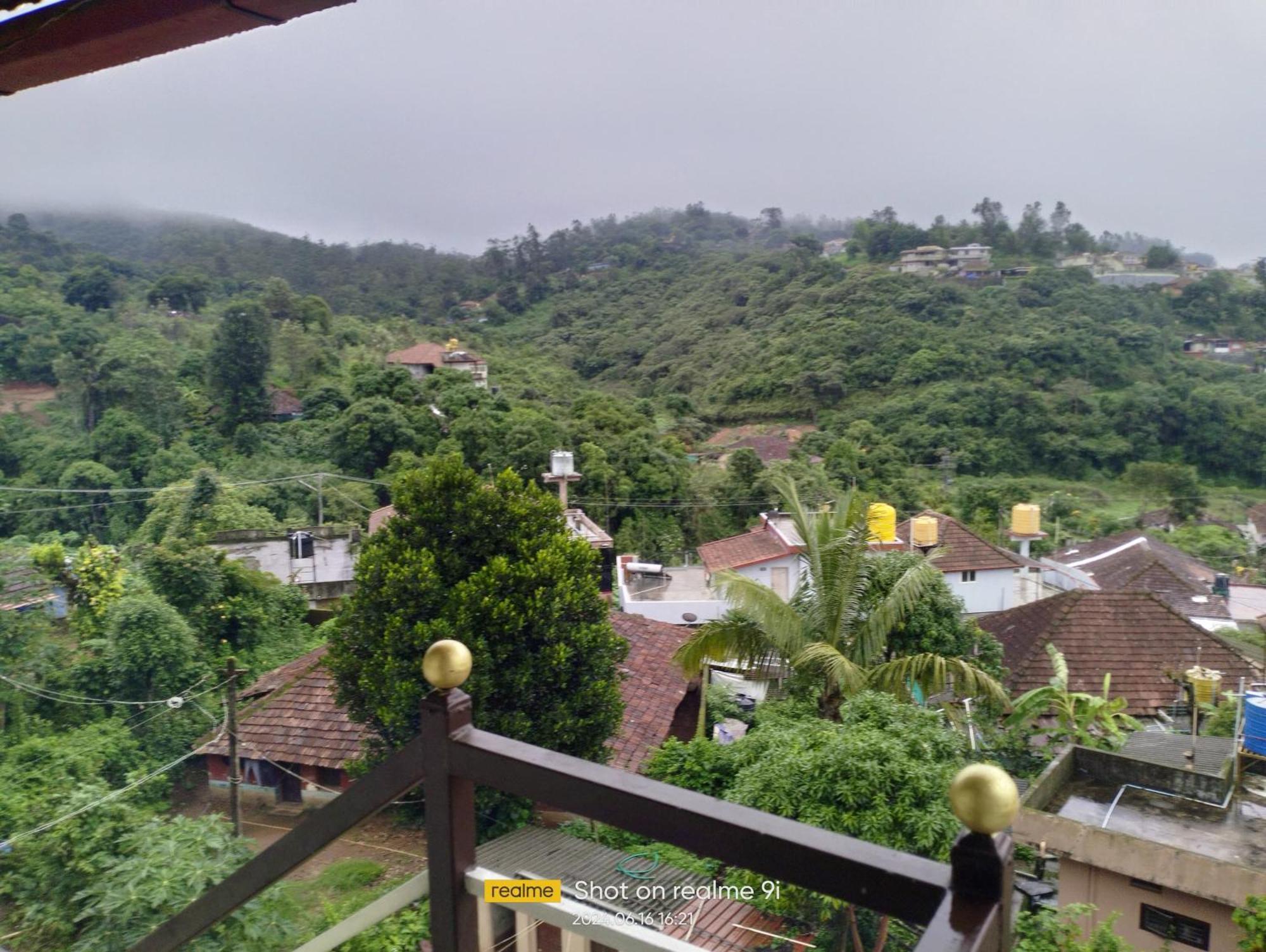 Valley Vista Villa Madikeri Coorg מראה חיצוני תמונה